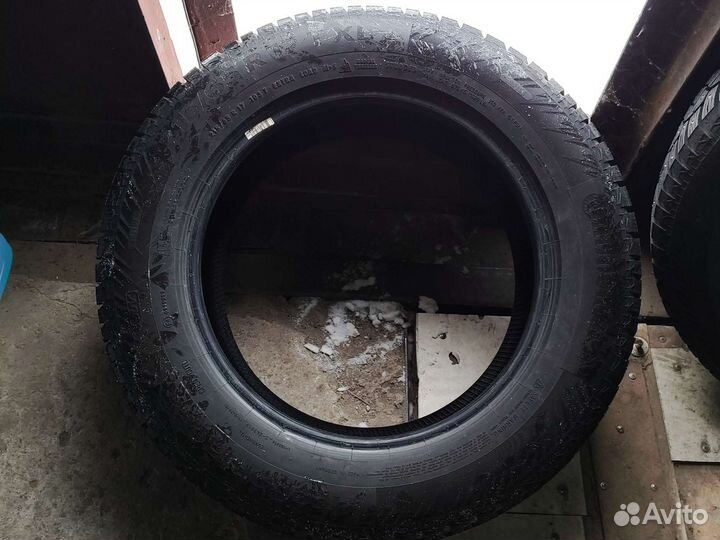 Continental IceContact 2 215/65 R17 103T