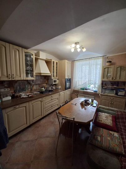 3-к. квартира, 104 м², 2/6 эт.