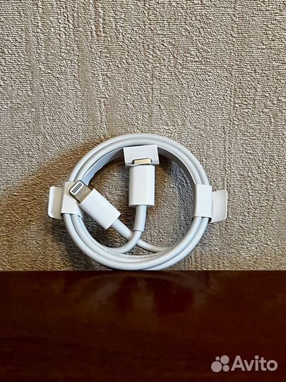 Провод Apple USB-C / Lightning новый оригинал