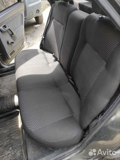 Сиденья задние ваз 2110