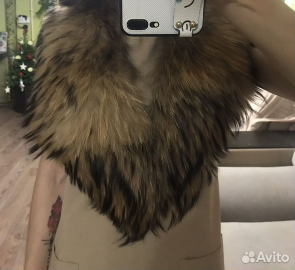 Воротник опушка из натурального меха енота