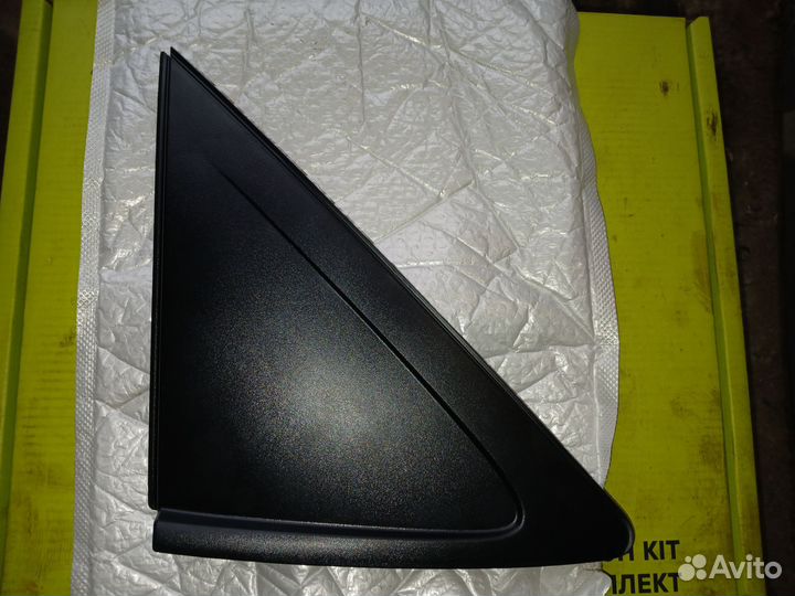 Боковая накладка hyundai solaris