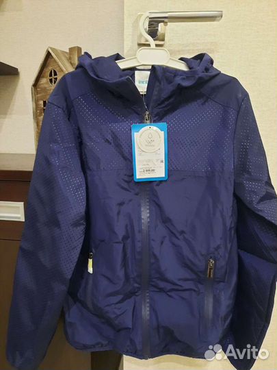 Ветровка на мальчика новая