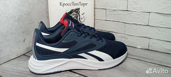 Кроссовки Reebok беговые и для зала