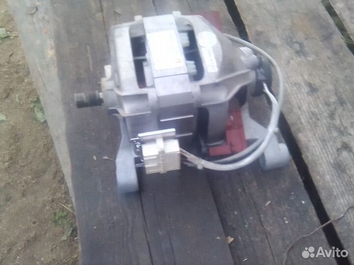 Двигатель для стиральной машины Ariston, Indesit