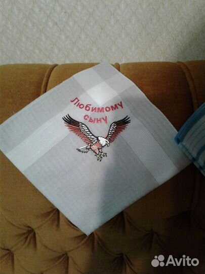 Мужские носовые платочки с вышивкой