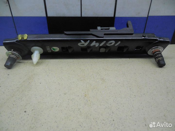 Механизм регулировки ремня безопасности Cruze 2009