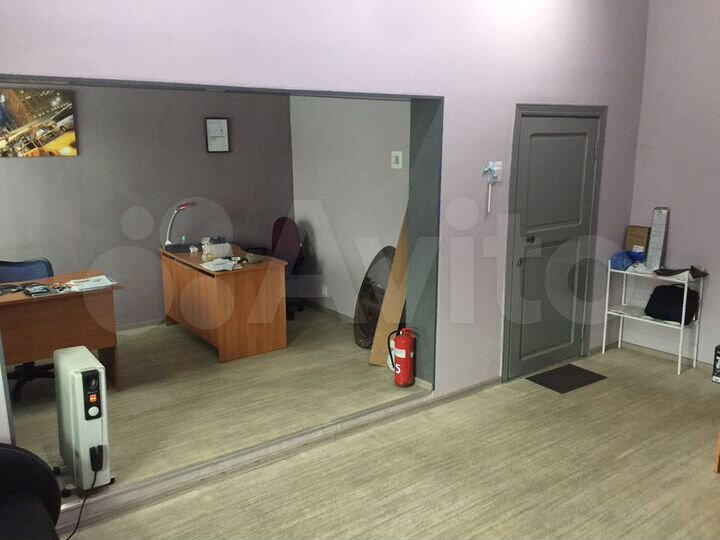 Торговая площадь, 65 м²