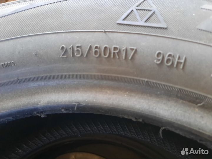 Triangle THW11 215/60 R17 96H