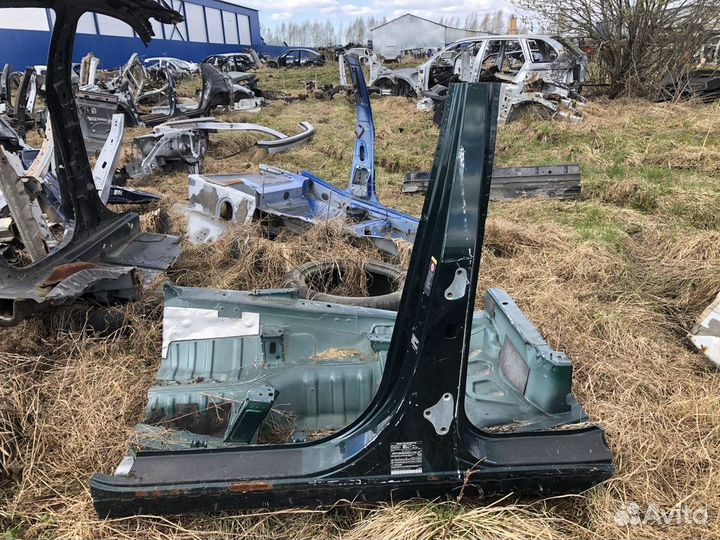 Порог со стойкой левой Ml 164