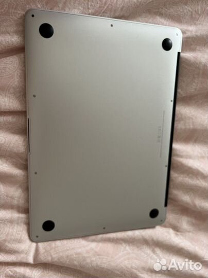 Apple MacBook Air 13 2017, 256Гб