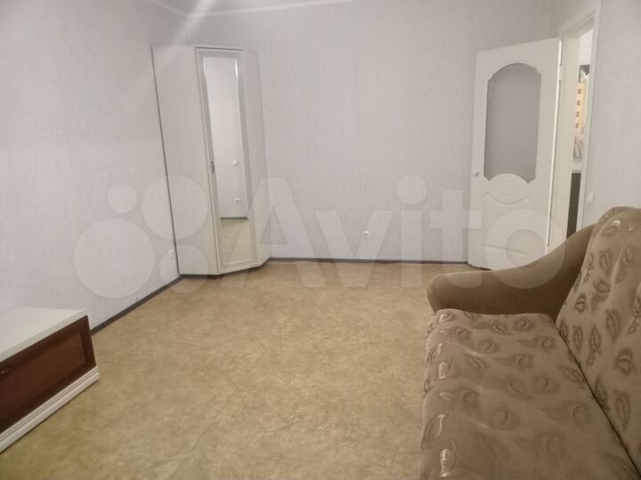 1-к. квартира, 40 м², 1/10 эт.