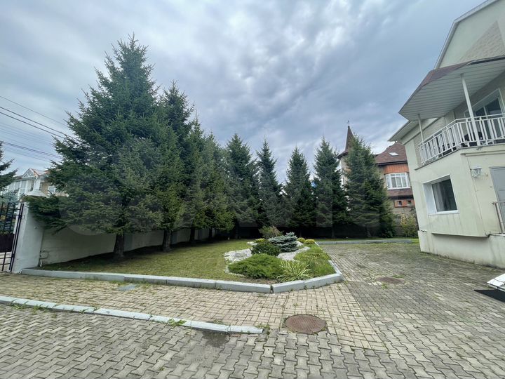 Дом 300 м² на участке 17 сот.