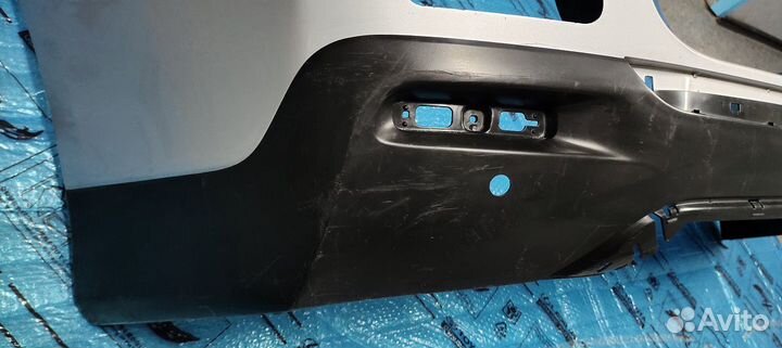 Задний бампер Тойота Хайлендер серебро 2010-2013