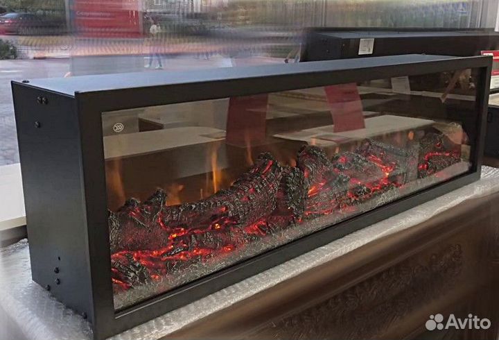 Длинный красивый электрокамин для дома