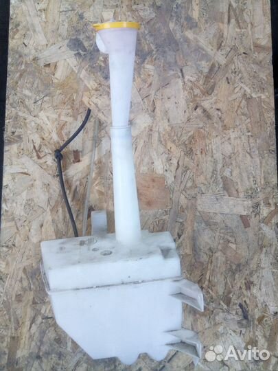 Бачок омывателя с насосамм икстрейл т30