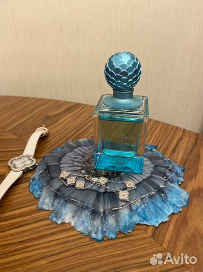 Подставка для украшений, духов, подстаканник