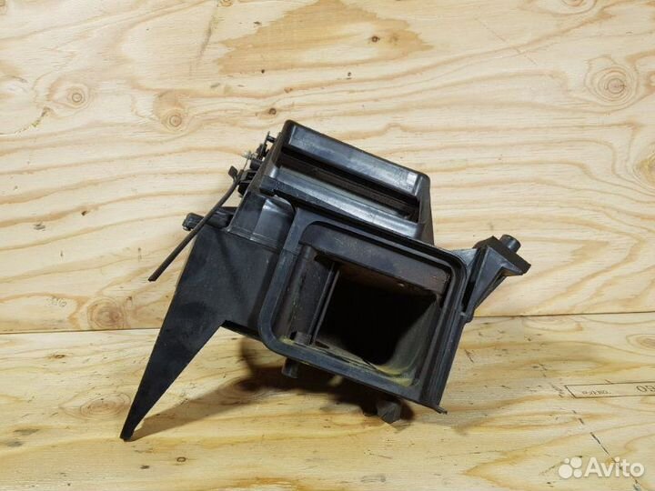 Корпус печки Nissan Atlas H4F23 KA20DE 2005