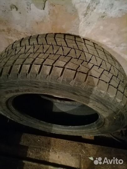 Bridgestone Blizzak DM-V1 275/60 R20 115R