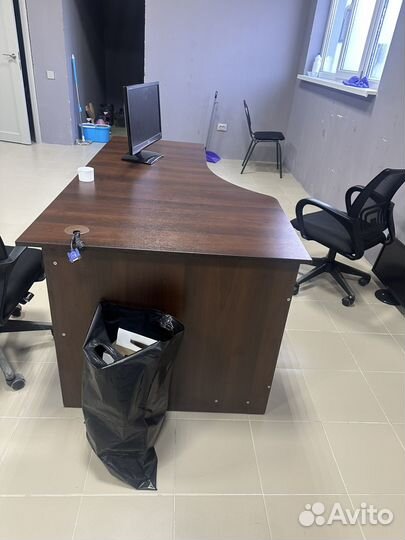 Офисная мебель бу столы тумбы шкафы стулья