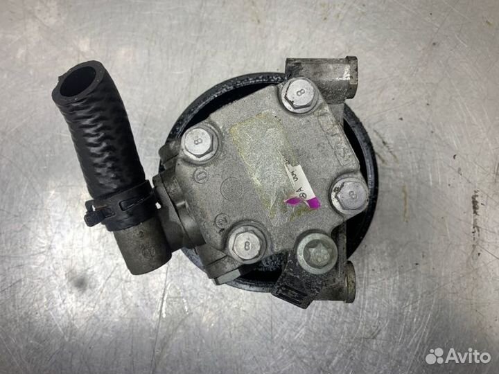 Насос гидроусилителя руля Mercedes C-Class W203