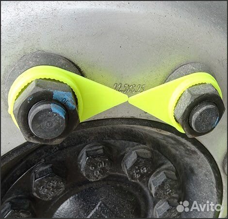 Индикатор затяжки колесных гаек