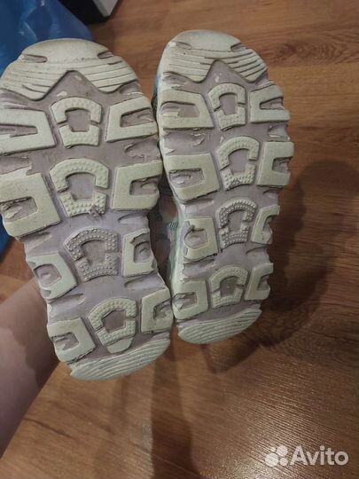 Кроссовки для девочки