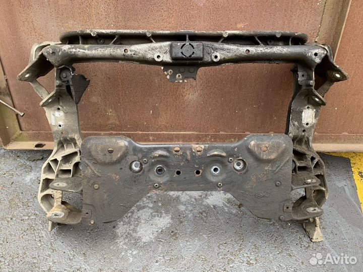 Подрамник Mercedes w209