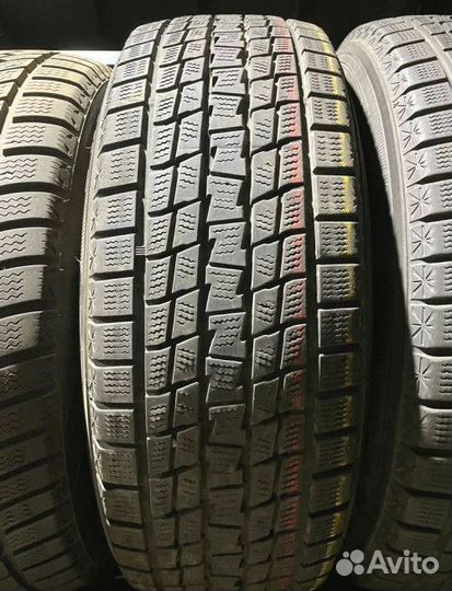 Goodyear Ice Navi SUV 225/65 R17 P