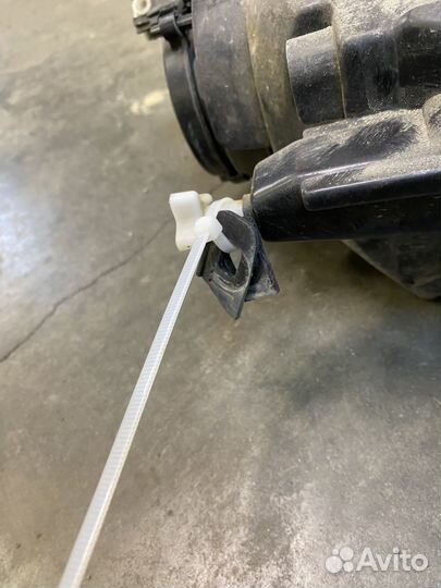 Передняя левая фара Лада Гранта