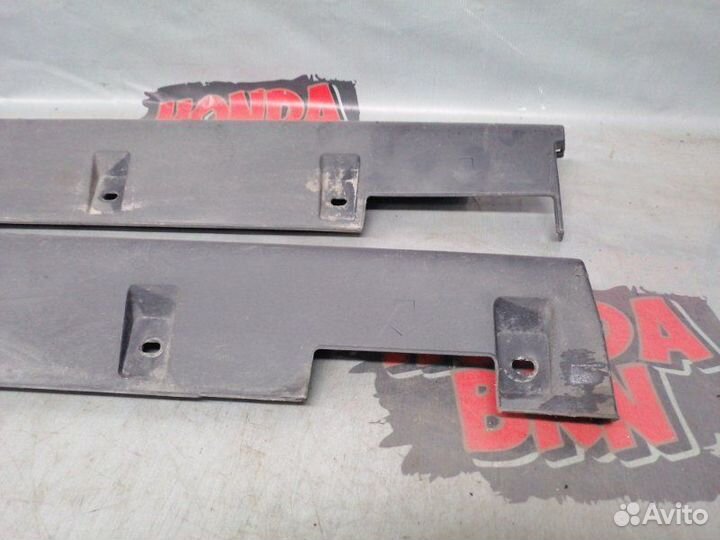 Накладка на порог Honda Cr-V RD8 K20A4 2006