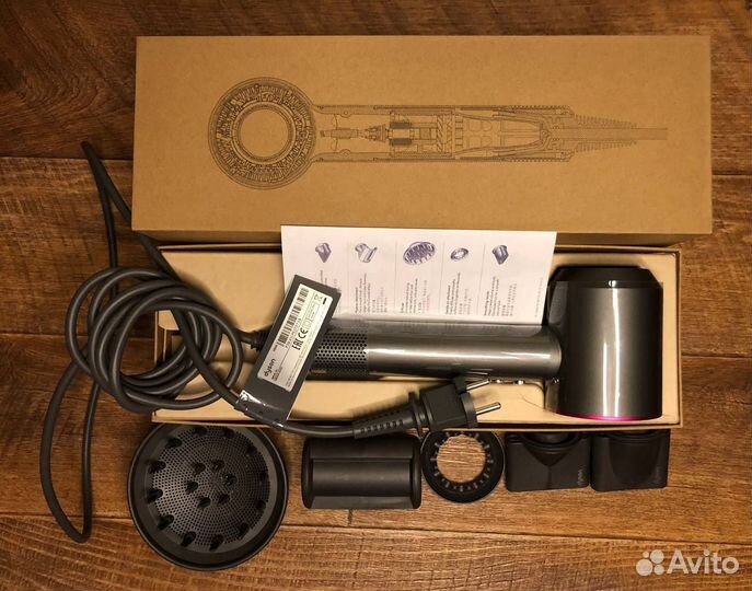 Фен Dyson Supersonic HD08