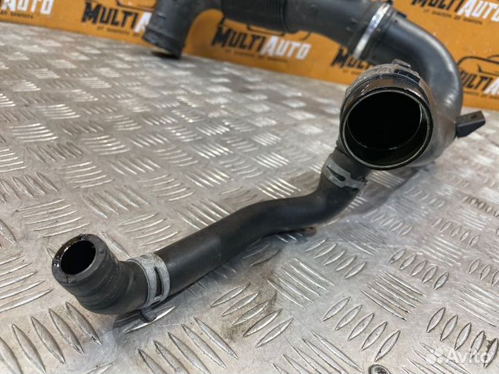 Патрубок воздушного фильтра левый Land Rover Range