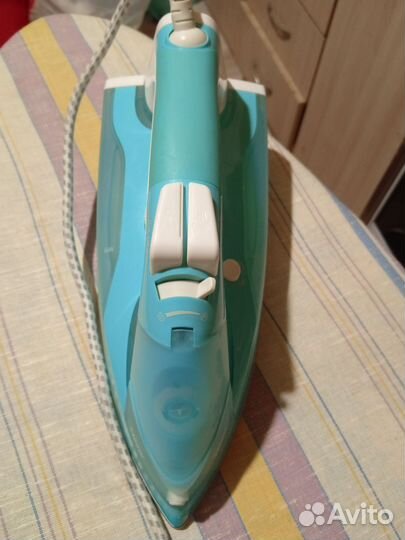 Утюг Polaris pir 2470K