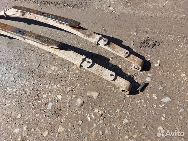 Рессора задняя Toyota Tundra 2010-2017