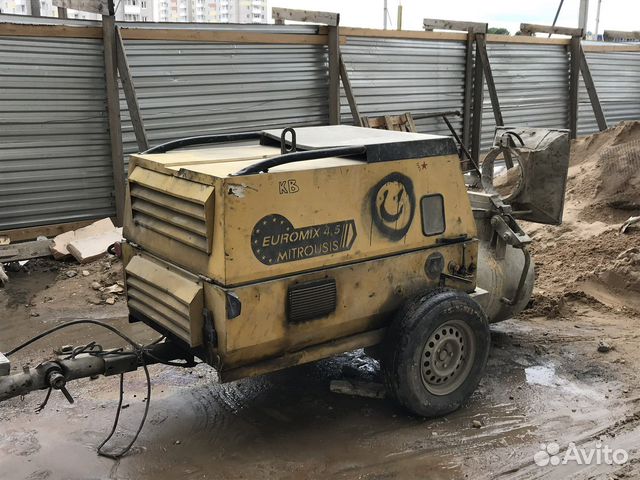 Пневмонагнетатель для полусухой стяжки пола