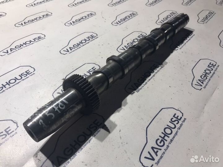 Распредвал впускной Audi A6 C5 4B 2.5 2001