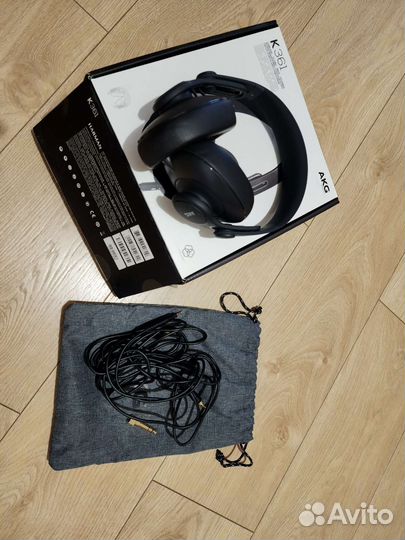 Профессиональные наушники AKG Harman K361