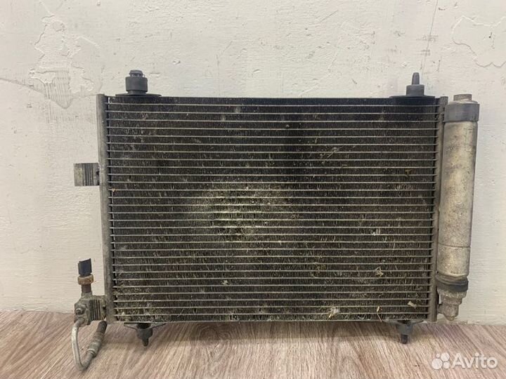 Радиатор кондиционера Peugeot 407 9HZ(DV6TED4)