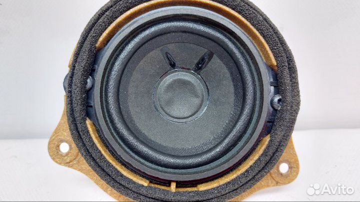 Динамик передний Audi A6 C6 3.2 2006
