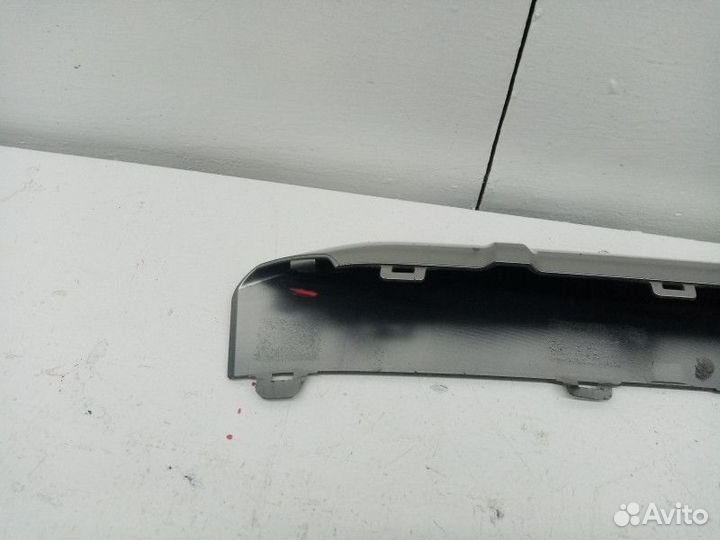 Накладка переднего бампера центральная Lexus RX 4