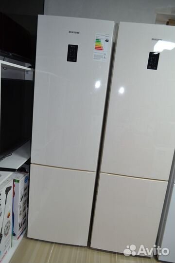 Холодильник новый Samsung RB37A52N0EL бежевый