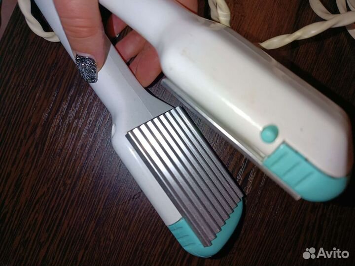 Утюжок для волос гафре