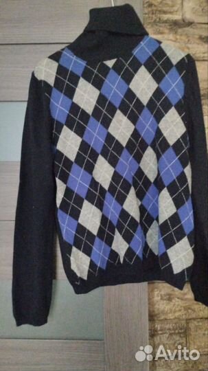 Свитер женский