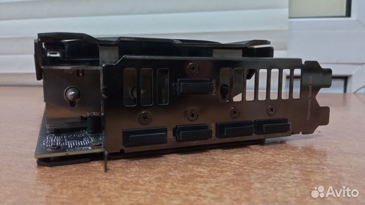 Видеокарта Gigabyte RX5700XT 8GB три кулера