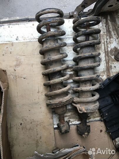 Стойки и Пружины Ниссан Навара