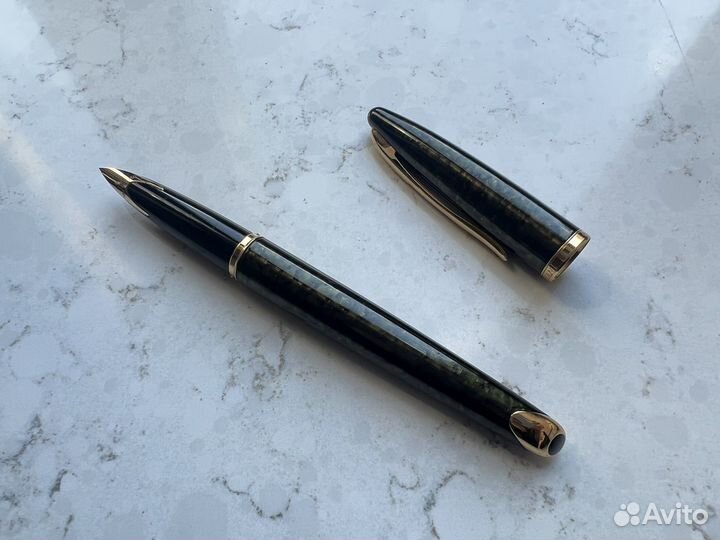Перьевая ручка Waterman с золотым пером
