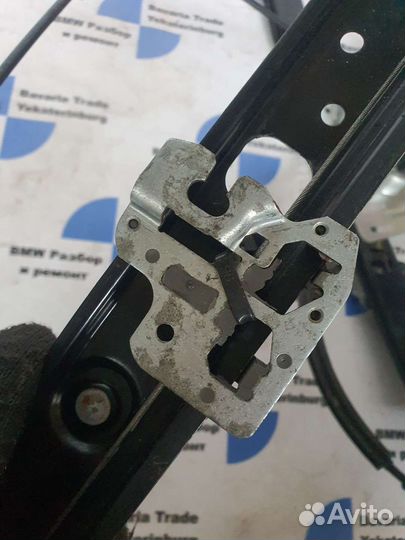 Стеклоподъемник левый передний BMW x5 e53