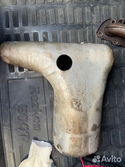 Выпускной коллектор на volkswagen polo cfna