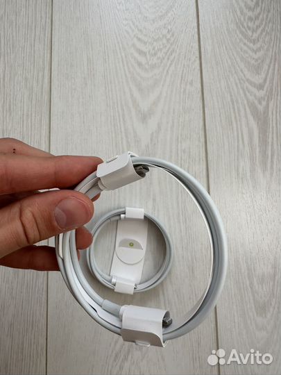Кабель Apple lightning usb c